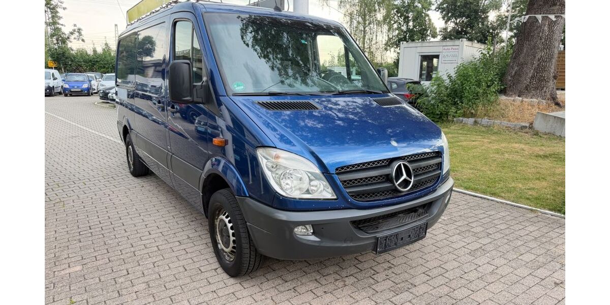 Mercedes-Benz Sprinter 223.758 km 6.900 &euro; München OT Trudering-Riem 81825