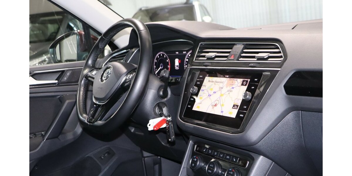 VW Tiguan 1.4 TSI DSG 4M SOUND / PANORAMA / AID 116.000 km 17.777 &euro; Hamm 59077
