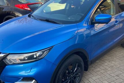 Nissan Qashqai 102.580 km 14.950 &euro; Bergen 18528