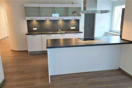 Wohnung Weiden in der Oberpfalz Weiden - 4 Zimmer, 153 m&sup2;, 1.450&euro; | Angebot:26410304