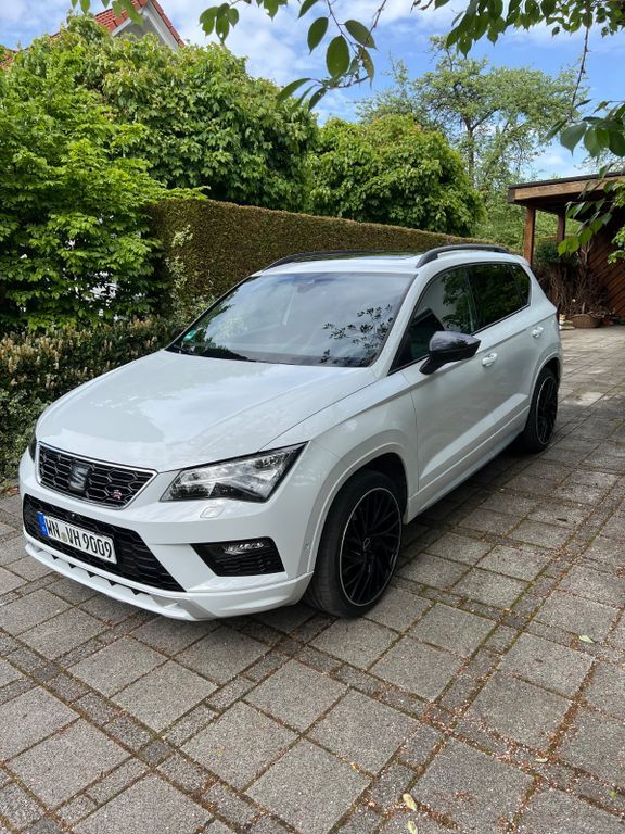 Seat Ateca 76.000 km 24.500 € Berglen 73663