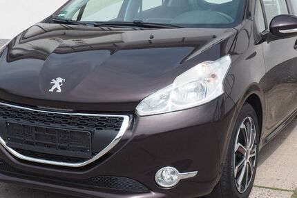 Peugeot 208 131.030 km 4.990 &euro; Magdeburg 39128