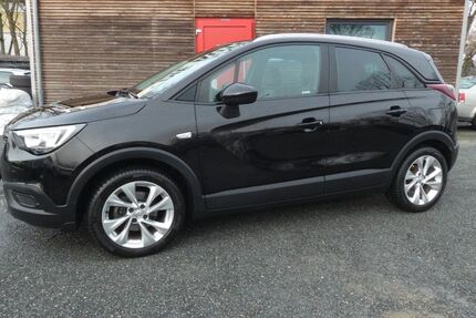 Opel Crossland (X) 141.795 km 6.990 &euro; Rüsselsheim 65428