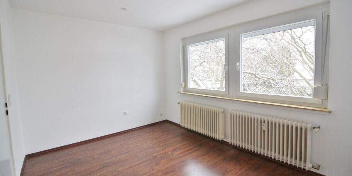 Mehrfamilienhaus, Wohnhaus Delmenhorst Bungerhof - 9 Zimmer, 251 m&sup2;, 479.000&euro; | Angebot:23790170