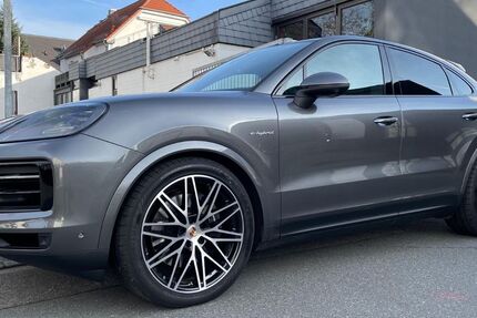 Porsche Cayenne 7.500 km 128.990 &euro; Flörsheim am Main 65439