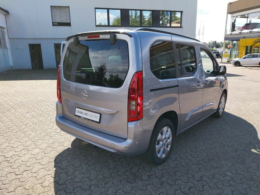 Opel Combo Life - e Ultimate 1.500 km 28.290 € HAAN 42781