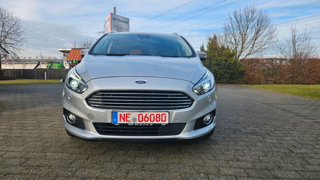 Ford S-Max 132.500 km 13.499 &euro; Neuss OT Barbaraviertel 41460