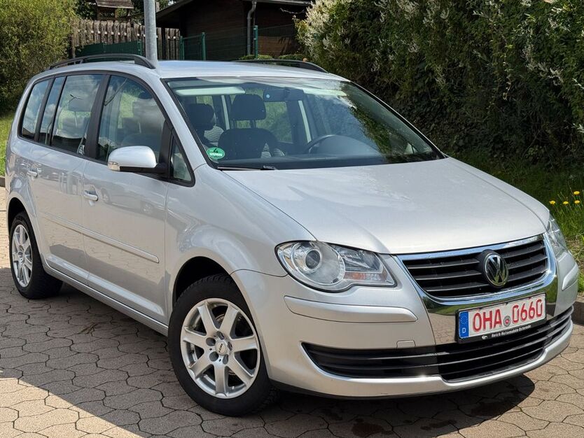 VW Touran 152.000 km 5.999 € Osterode 37520