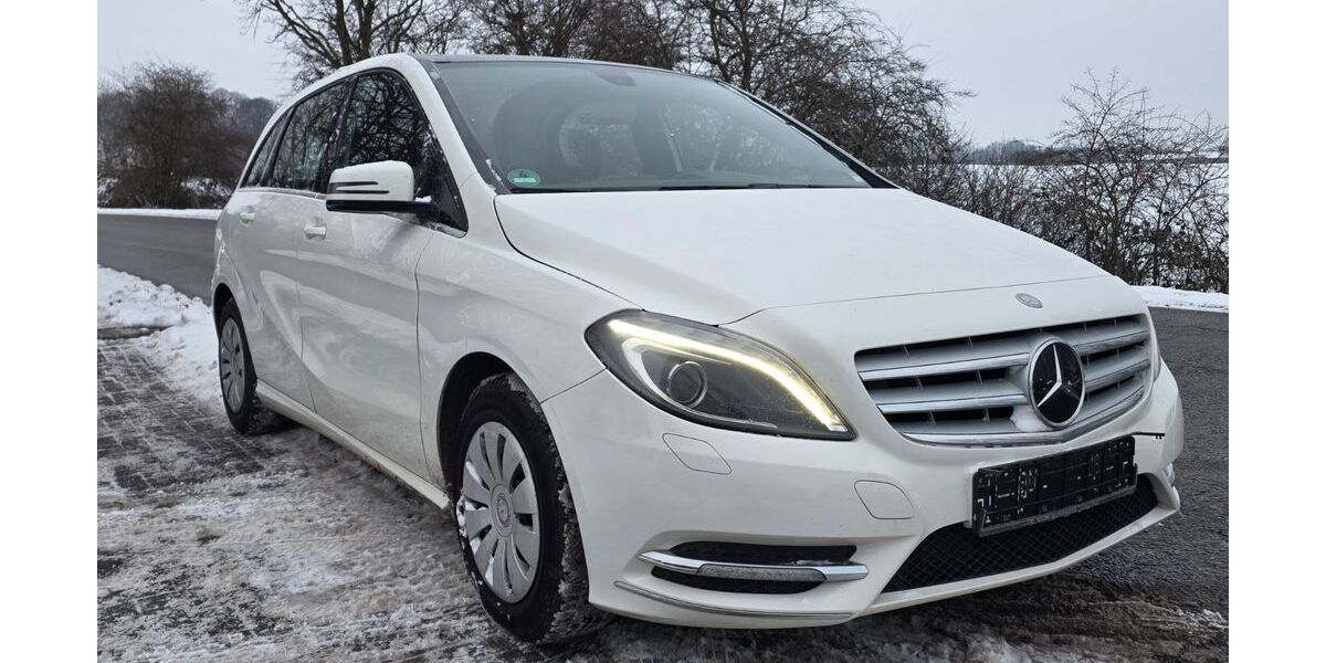 Mercedes-Benz B 180 378.589 km 3.850 &euro; Osdorf 24251