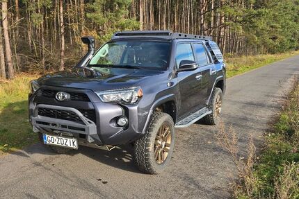 Toyota 4-Runner 160.000 km 39.900 &euro; Chwałowice 55-22