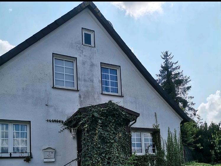 Einfamilienhaus Brakel - 3 Zimmer, 100 m&sup2;, 125.000&euro; | Angebot:27000209