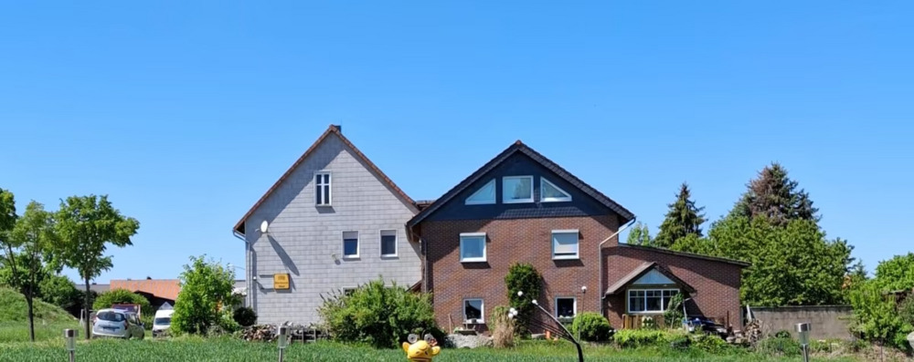 Idyllisches Mehrfamilienhaus mit großem Garten, Ausbaupotenzial & vielseitiger Nutzungsmöglichkeit 2 zimmer