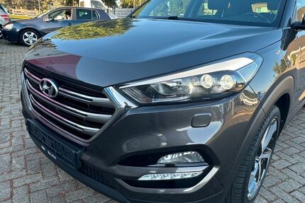 Hyundai TUCSON 161.000 km 11.499 &euro; würselen 52146