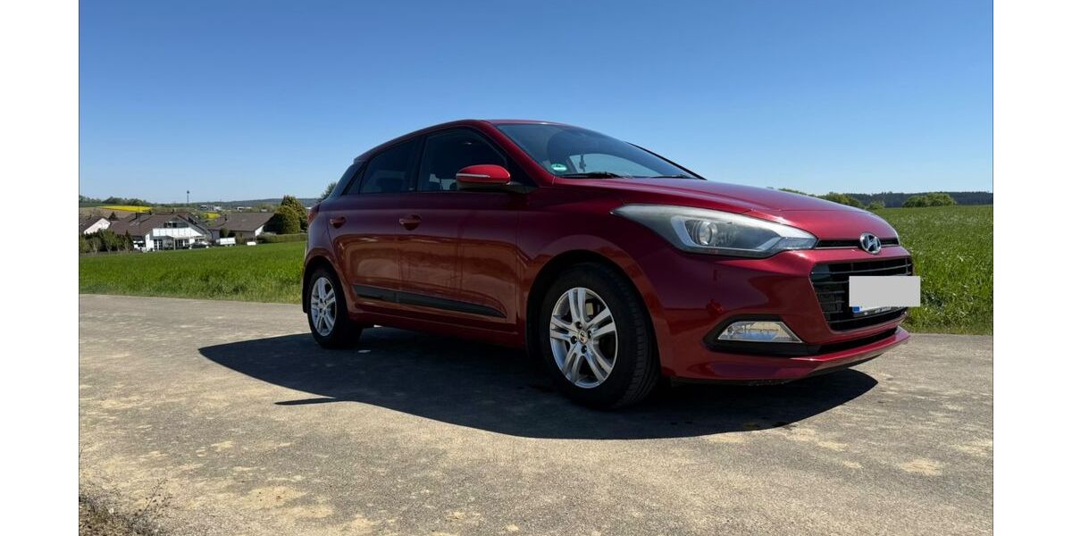 Hyundai i20 74.500 km 10.700 &euro; Horgau 86497