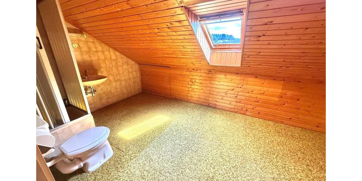 Einfamilienhaus Eschwege - 7 Zimmer, 228 m&sup2;, 245.000&euro; | Angebot:27111660