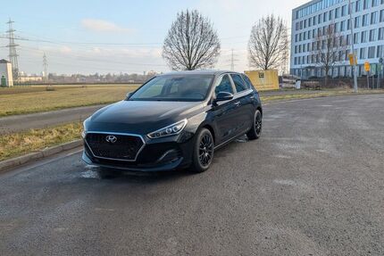 Hyundai i30 53.000 km 17.499 &euro; Königstein 61462