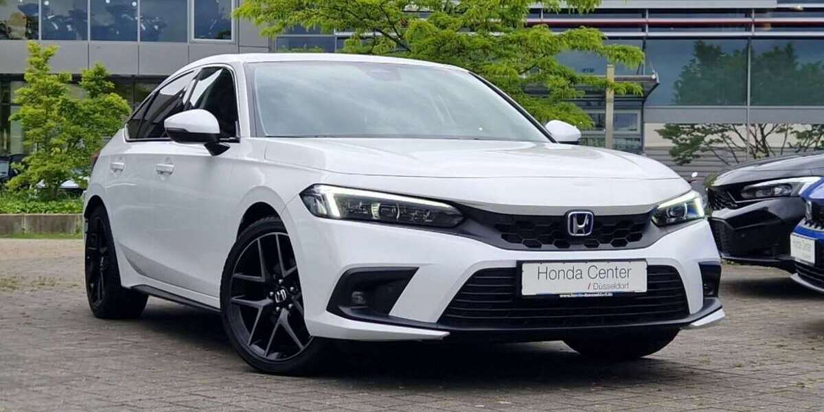 Honda Civic 12.100 km 33.480 &euro; Düsseldorf 40233