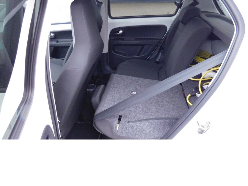 VW up! E-up 1-Gang Move Automatik 4Trg Klima 33.200 km 12.690 € Vordorf 38533