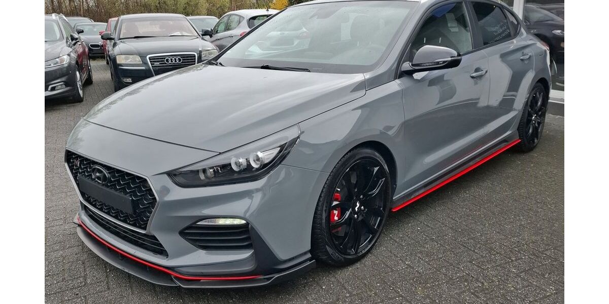 Hyundai i30 64.400 km 21.899 &euro; Hamm 59067