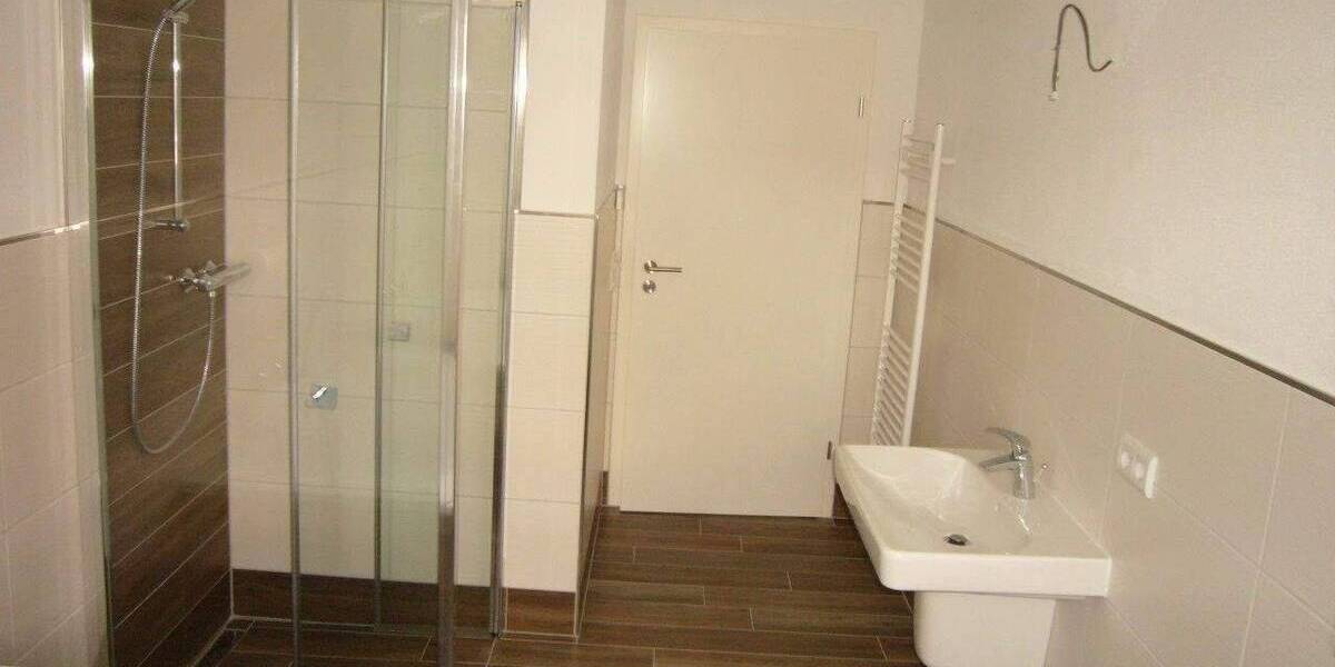 Etagenwohnung Stralsund Tribseer - 3 Zimmer, 90 m&sup2;, 1.170&euro; | Angebot:26885962