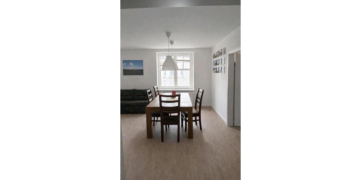 Dachgeschoßwohnung Barmstedt - 3.5 Zimmer, 120 m&sup2;, 1.100&euro; | Angebot:25977843