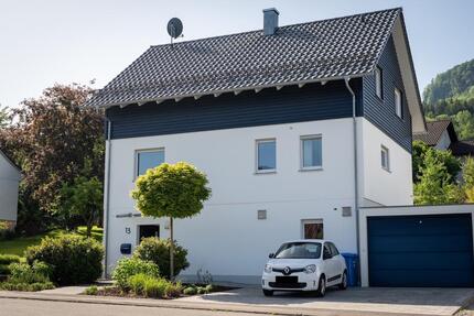 Haus Albstadt Gemarkung Burgfelden - 6 Zimmer, 167 m&sup2;, 679.000&euro; | Angebot:26820967