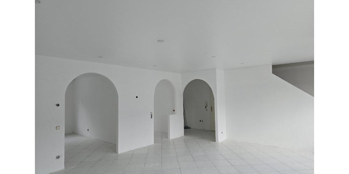 Etagenwohnung Saarbrücken Brebach-Fechingen - 5 Zimmer, 155 m&sup2;, 240.000&euro; | Angebot:26111977