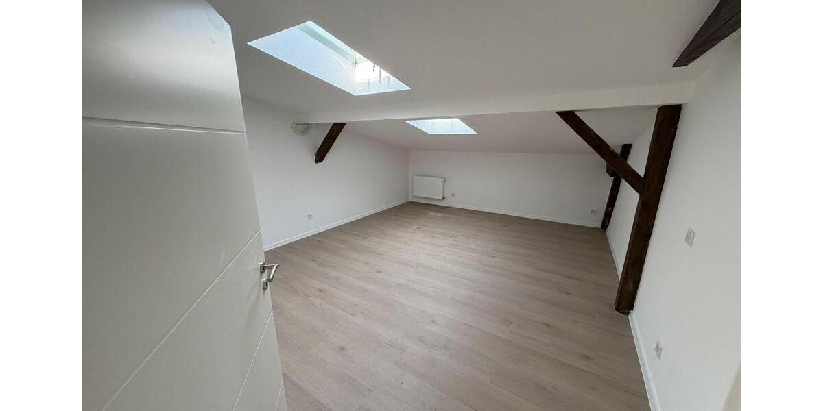 Dachgeschoßwohnung Eberswalde - 3 Zimmer, 85 m&sup2;, 935&euro; | Angebot:26038830