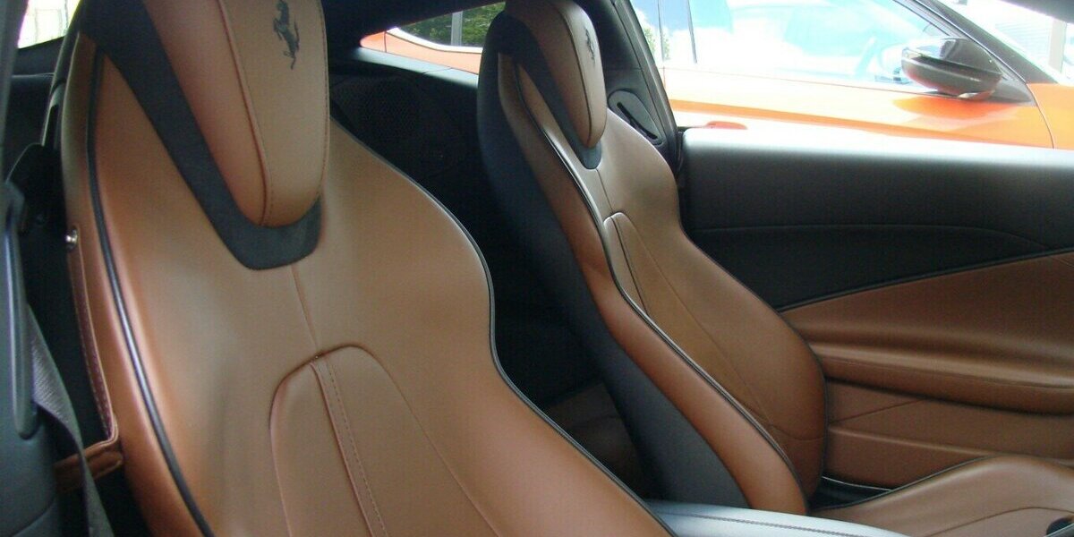 Ferrari Roma V8 Grigio Silverstone Carbon MagneRide LED JB 16.901 km 209.980 &euro; Falkensee 14612