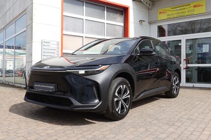 Toyota bZ4X 3.997 km 33.900 &euro; Dahlwitz Hoppegarten 15366