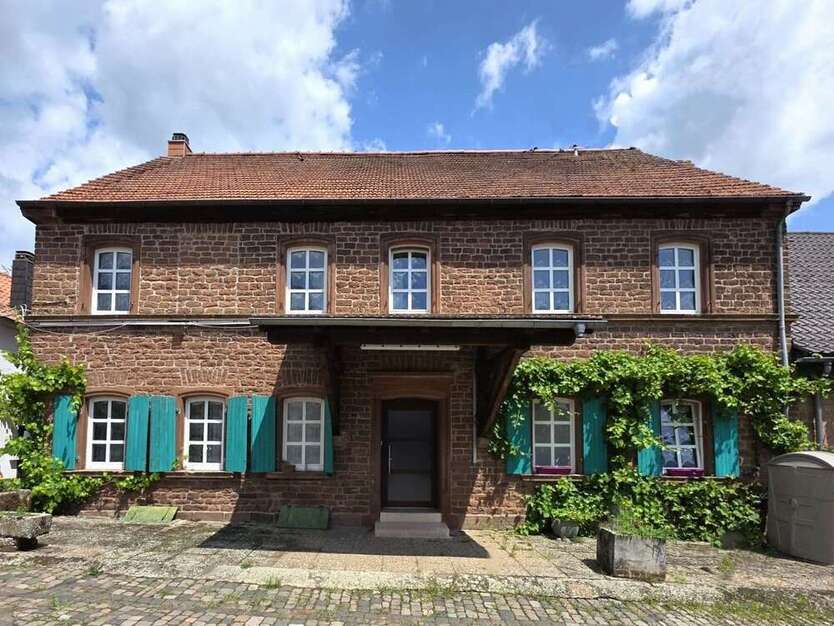 Wohnung zum Mieten in Eulenbis 1.200 € 180 m²