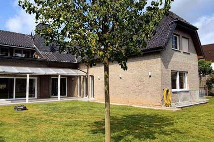 Haus zum Mieten in Baesweiler 1.500 € 147 m² 3 zimmer