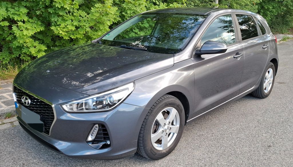 Hyundai i30 131.000 km 8.700 &euro; Oberasbach 90522