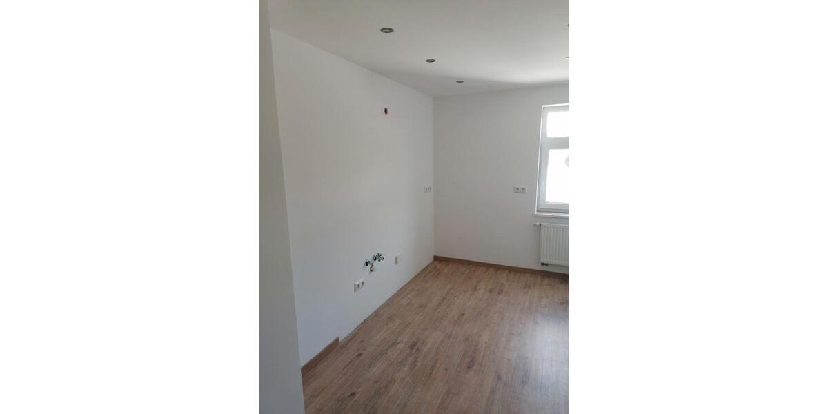 Dachgeschoßwohnung Sonneberg - 2 Zimmer, 62 m&sup2;, 590&euro; | Angebot:26478780