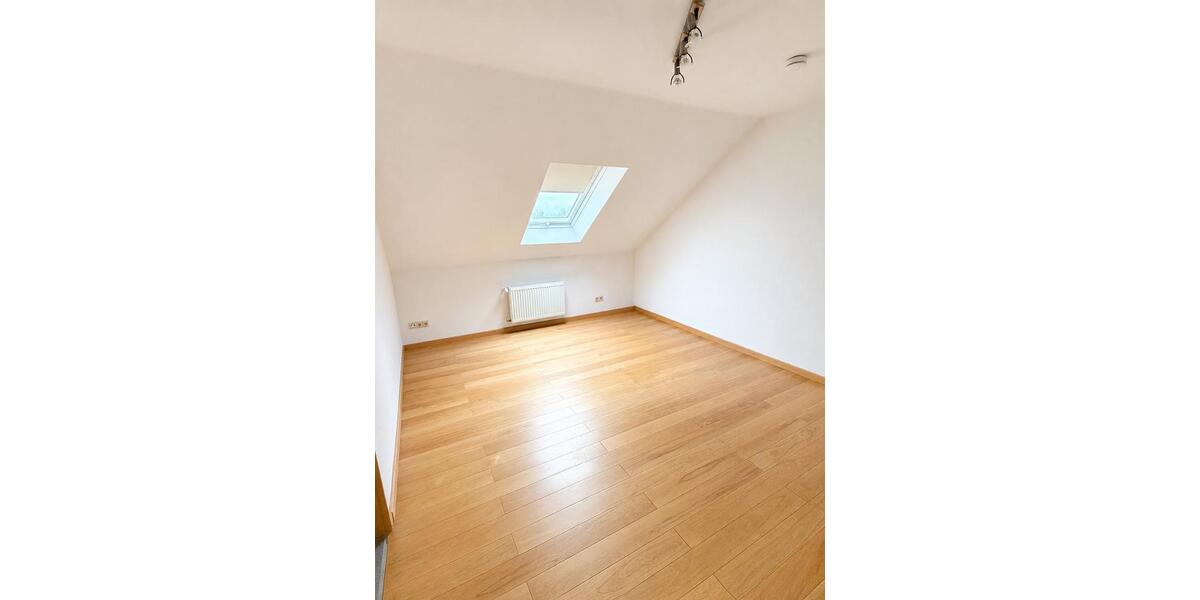 Doppelhaushälfte Bad Hersfeld - 6 Zimmer, 164 m&sup2;, 412.000&euro; | Angebot:26824448