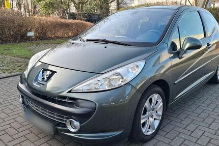 Peugeot 207 132.000 km 2.650 &euro; Dortmund 44263