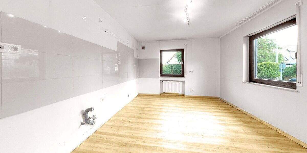 Mehrfamilienhaus, Wohnhaus Erlangen / Frauenaurach Frauenaurach - 7 Zimmer, 179 m&sup2;, 549.000&euro; | Angebot:25262689