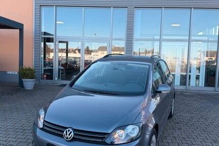 VW Golf 129.000 km 8.300 &euro; Frankenberg/Eder 35066