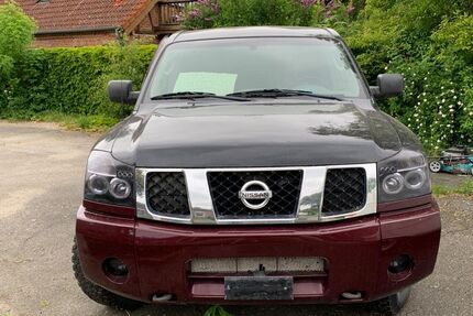 Nissan Titan 103.000 km 8.000 &euro; Fehmarn 23769
