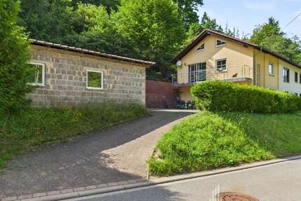 Haus zum Kaufen in Heimbach 270.000 € 250 m² 8 zimmer