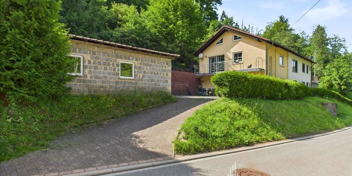 Haus zum Kaufen in Heimbach 270.000 € 250 m² 8 zimmer
