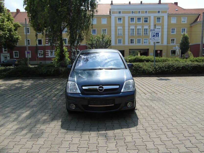 Opel Meriva 161.632 km 1.599 € Dresden 01237