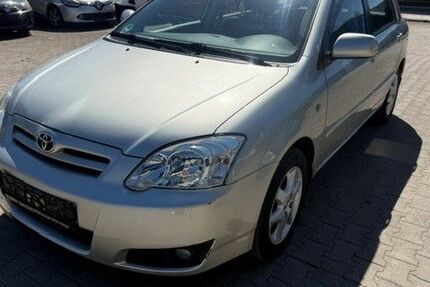 Toyota Corolla 98.000 km 3.200 &euro; Villingen 78050