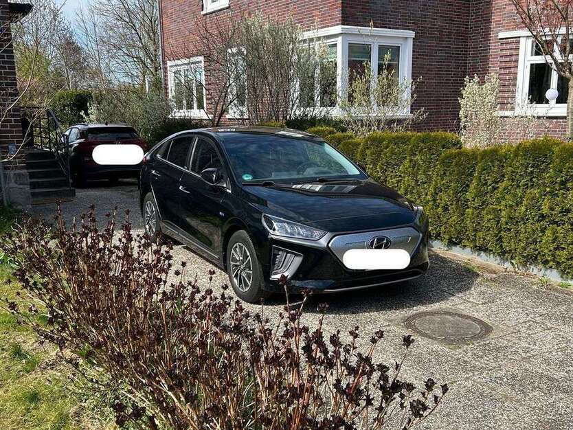 IONIQ