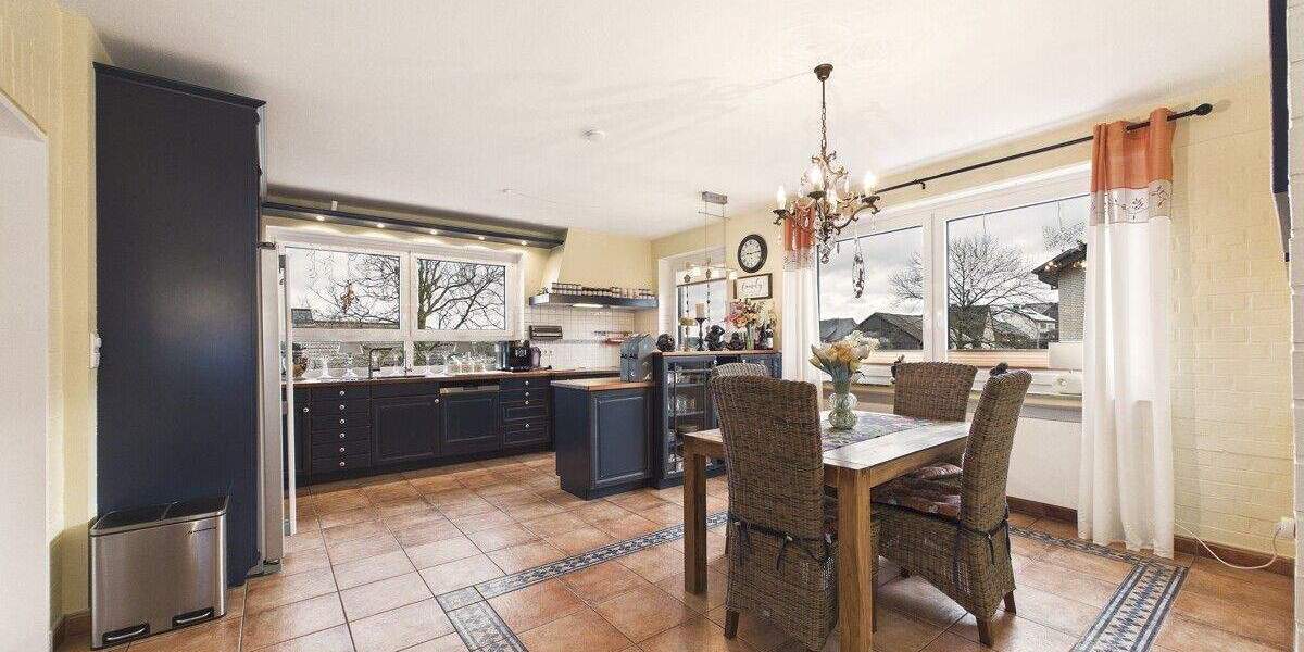 Einfamilienhaus Warstein - 1 Zimmer, 282 m&sup2;, 489.000&euro; | Angebot:25277672