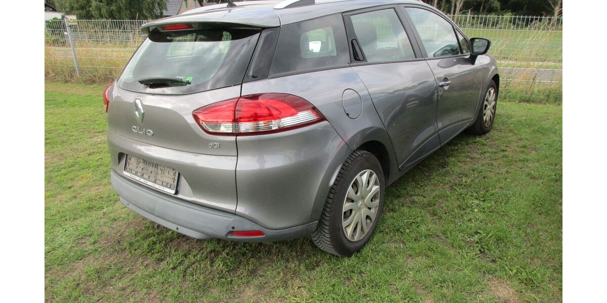 Renault Clio 210.500 km 2.295 &euro; Grevesmühlen 23936
