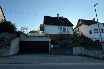 Freistehendes Einfamilienhaus mit großem Garten zur Miete! 7 zimmer