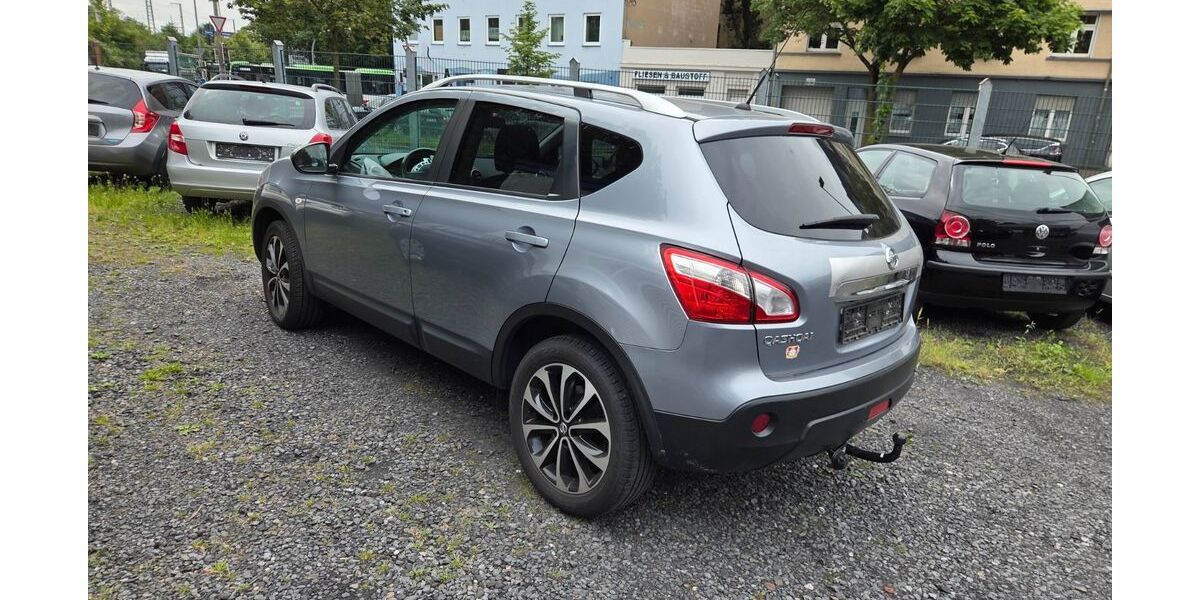 Nissan Qashqai 188.000 km 5.750 &euro; Dortmund 44147