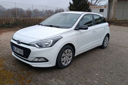 Hyundai i20 128.000 km 7.599 &euro; Meißenheim 77974
