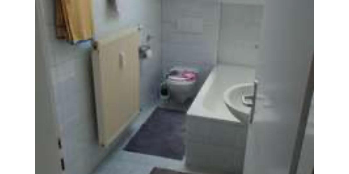 Dachgeschoßwohnung Oberderdingen - 3 Zimmer, 63 m&sup2;, 180.000&euro; | Angebot:24561147